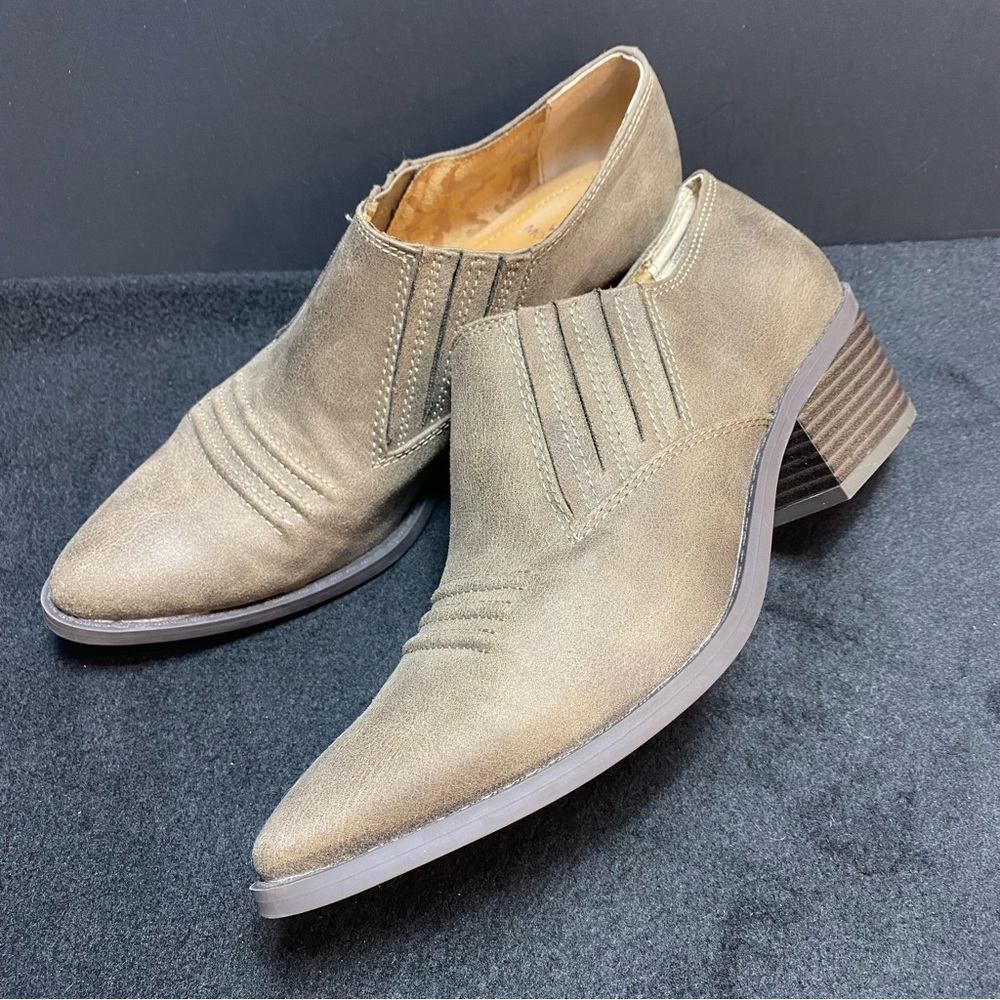 🛑SOLD🛑White Mountain Western Style Carroll Bootie